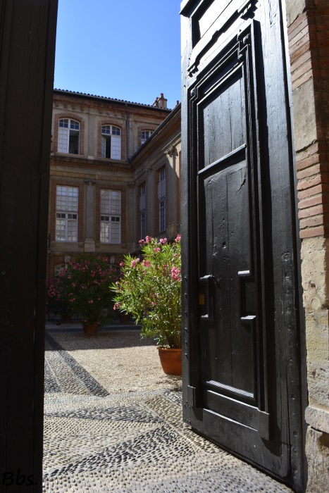 24août_Toulouse rue de la Bourse