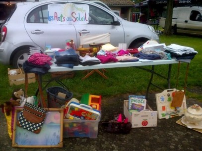 024_8mai_Vide-grenier Galembrun.JPG